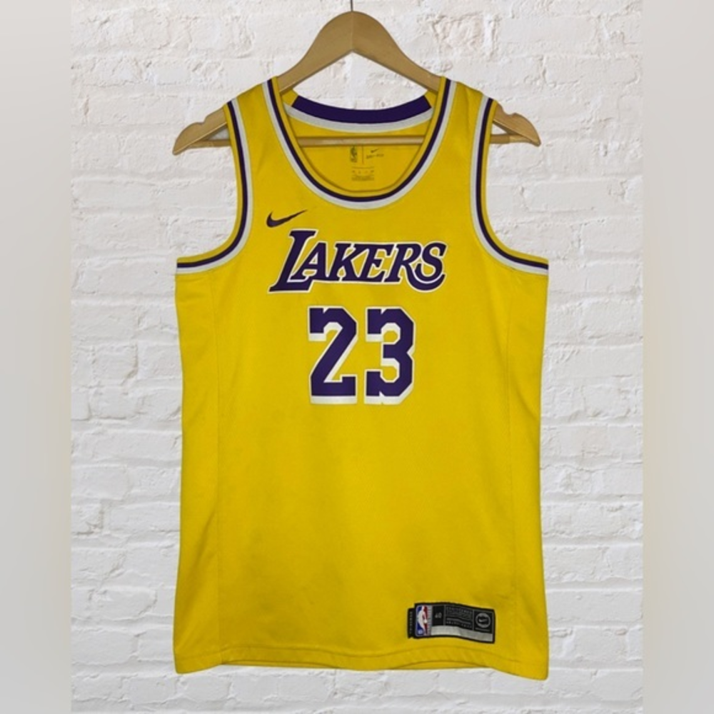 Nike NBA Swingman Authentic Jersey Lebron‎ James LA Lakers Men’s Size 40 Gold